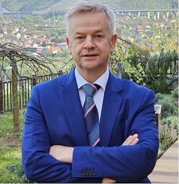 Prof. dr. sc. Suvad Isaković
